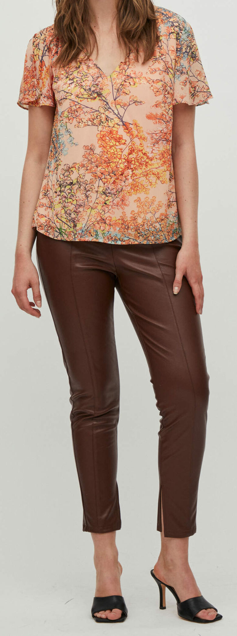 Halenka s krátkým rukávem VILA